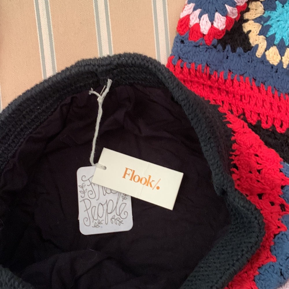FLOOK FOR FREE PEOPLE GRANDPA CROCHET FLARE PANTS IN BLACK COMBO SIZE SMALL - Picture 16 of 16